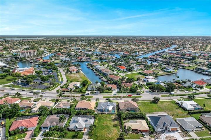 501 Elk CIR, MARCO ISLAND FL 34145