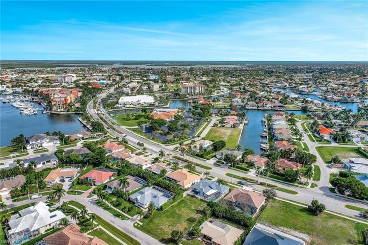 501 Elk CIR, MARCO ISLAND FL 34145