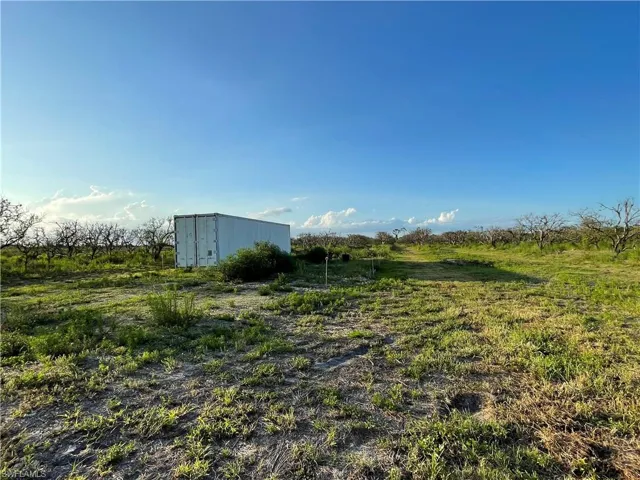 7050  6th  RD, Labelle, FL 33935