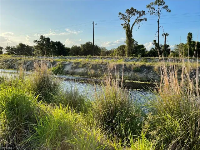 7050  6th  RD, Labelle, FL 33935