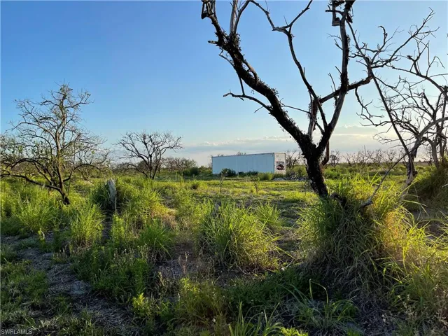7050  6th  RD, Labelle, FL 33935