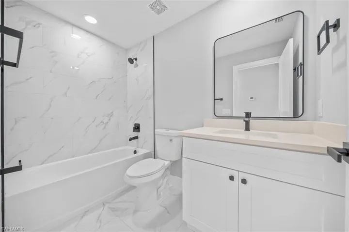 1013 14th Ter, Cape Coral, Florida 33909