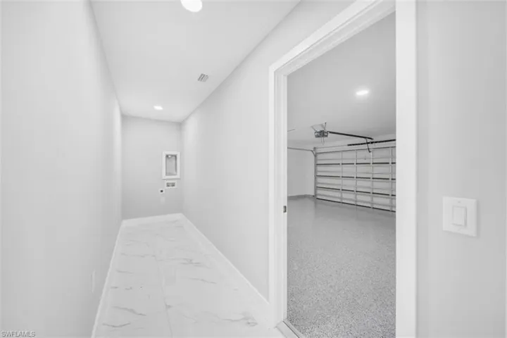 1013 14th Ter, Cape Coral, Florida 33909
