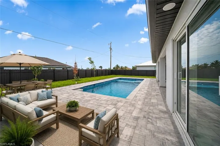 1013 14th Ter, Cape Coral, Florida 33909
