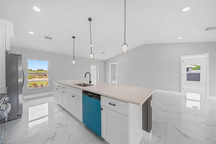 1013 14th Ter, Cape Coral, Florida 33909