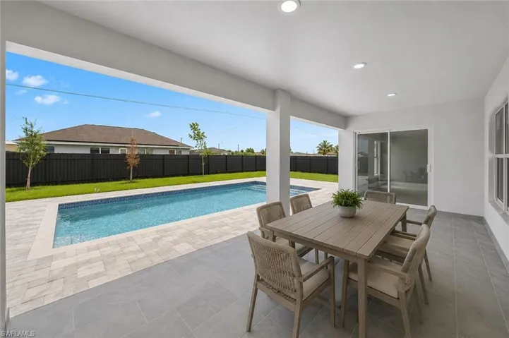1013 14th Ter, Cape Coral, Florida 33909