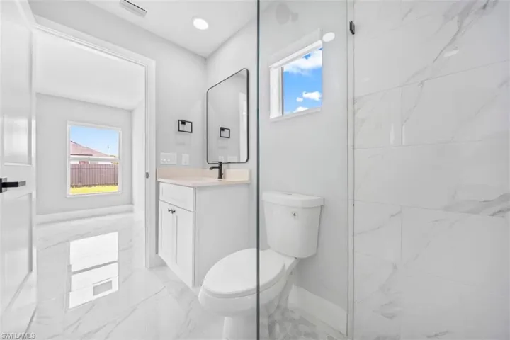 1013 14th Ter, Cape Coral, Florida 33909