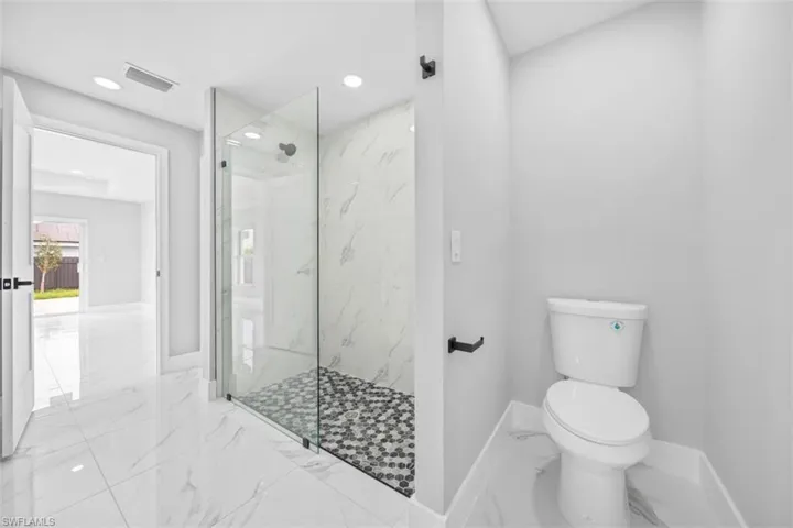 1013 14th Ter, Cape Coral, Florida 33909