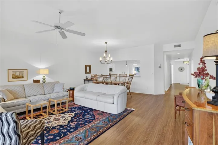 2827  Aintree  LN, Naples, FL 34112