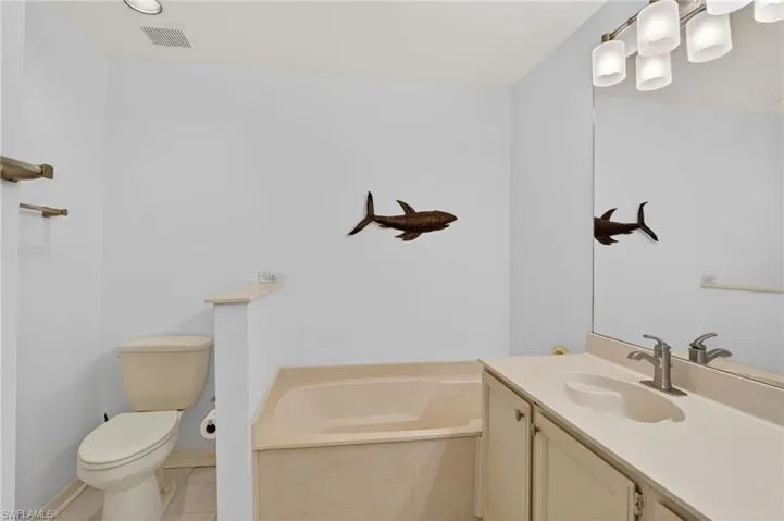 2827  Aintree  LN, Naples, FL 34112