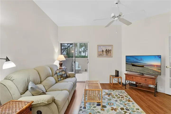 2827  Aintree  LN, Naples, FL 34112