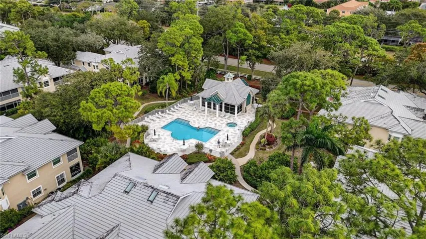 2827  Aintree  LN, Naples, FL 34112