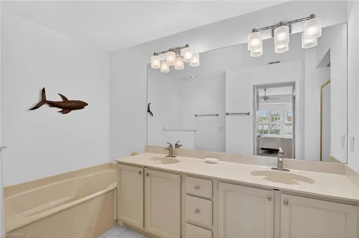 2827  Aintree  LN, Naples, FL 34112