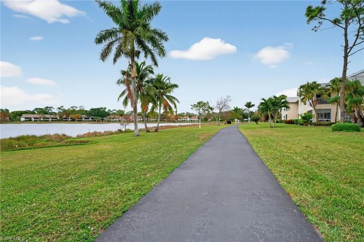 2827  Aintree  LN, Naples, FL 34112