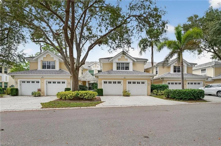 2827  Aintree  LN, Naples, FL 34112