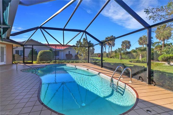 449  Cypress E WAY, Naples, FL 34110
