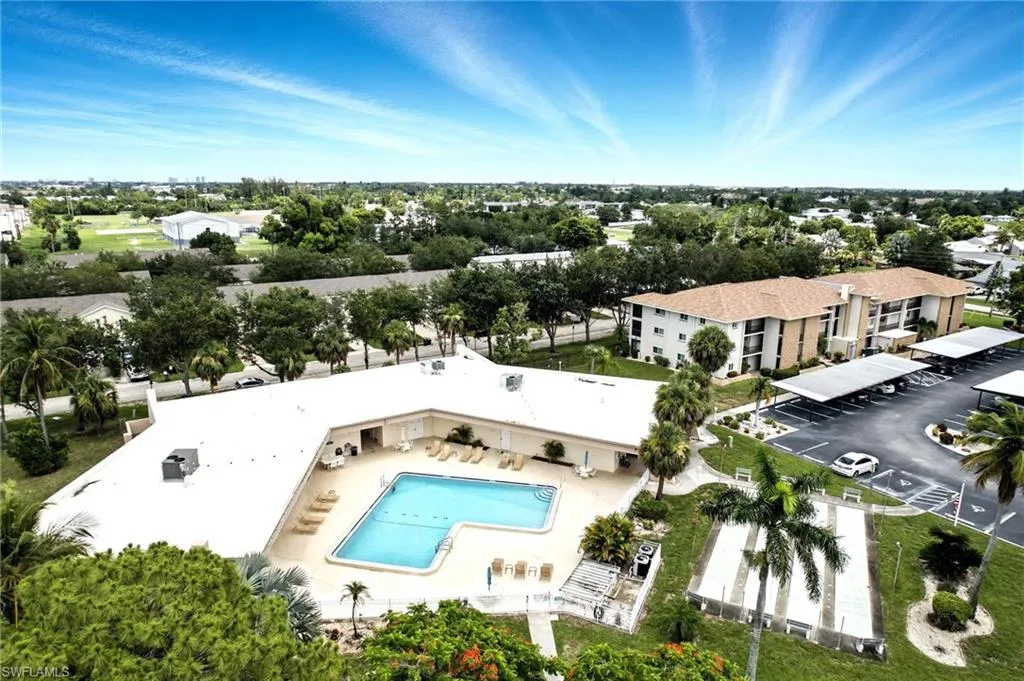 2079 Barkeley LN, Fort Myers, FL 33907,225062551