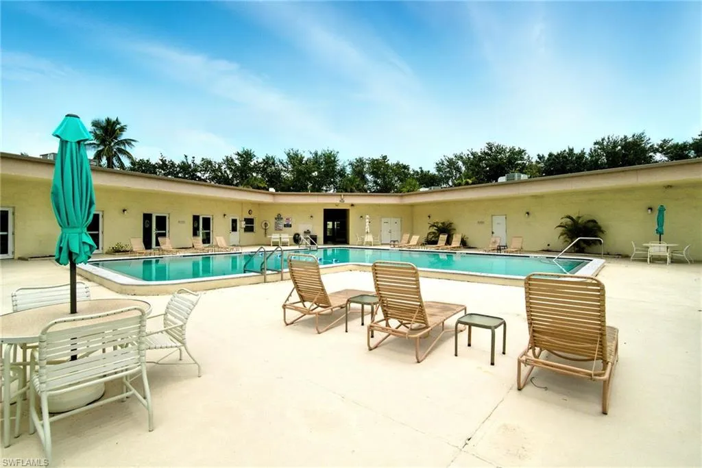 2079 Barkeley LN, Fort Myers, FL 33907,225062551