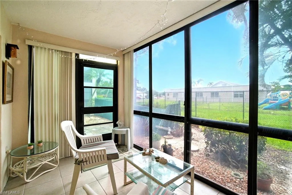 2079 Barkeley LN, Fort Myers, FL 33907,225062551