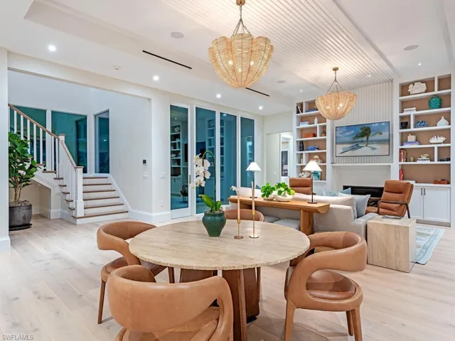 55 13th Ave S, Naples, Florida 34102