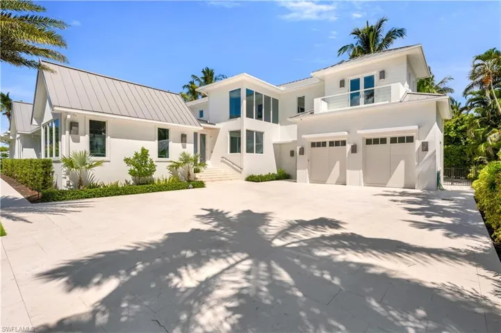 55 13th Ave S, Naples, Florida 34102