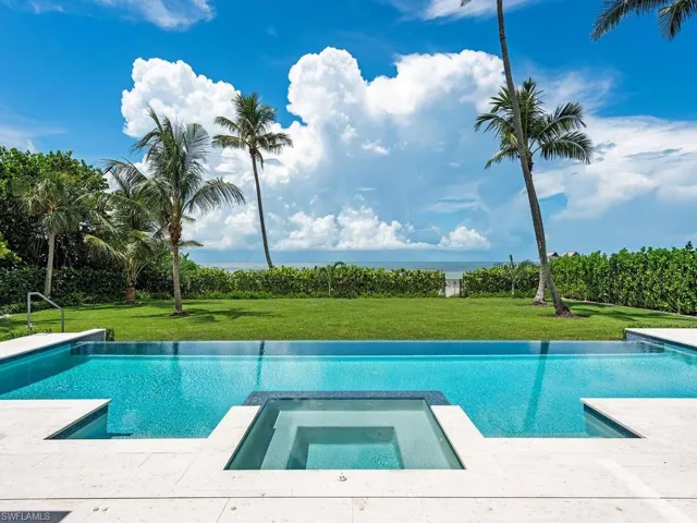 55 13th Ave S, Naples, Florida 34102
