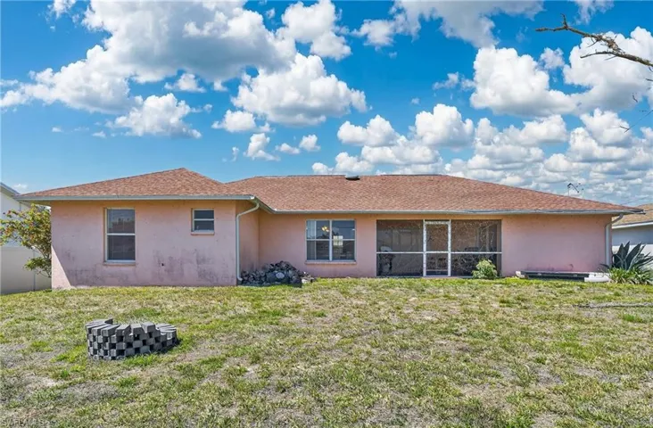 4333 Sw 20th Pl, Cape Coral, Florida 33914