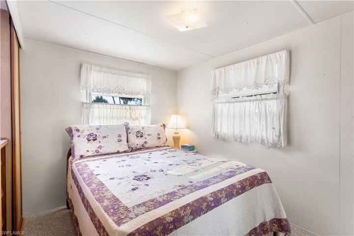 702  Lbj  LN, NORTH FORT MYERS, FL 33917