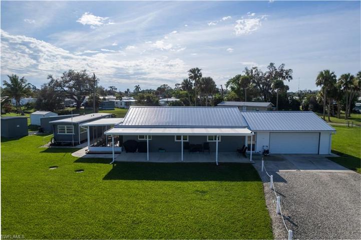702  Lbj  LN, NORTH FORT MYERS, FL 33917