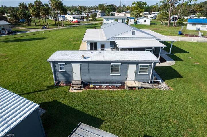 702  Lbj  LN, NORTH FORT MYERS, FL 33917