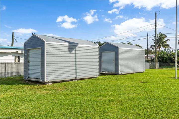 702  Lbj  LN, NORTH FORT MYERS, FL 33917