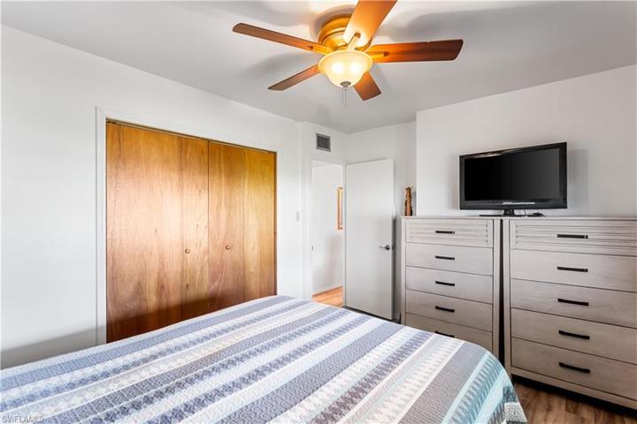 702  Lbj  LN, NORTH FORT MYERS, FL 33917