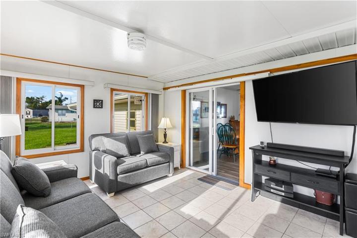 702  Lbj  LN, NORTH FORT MYERS, FL 33917