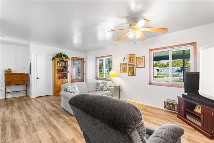 702  Lbj  LN, NORTH FORT MYERS, FL 33917