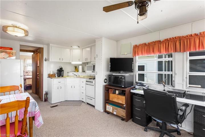 702  Lbj  LN, NORTH FORT MYERS, FL 33917