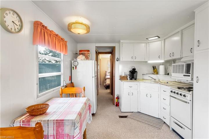 702  Lbj  LN, NORTH FORT MYERS, FL 33917