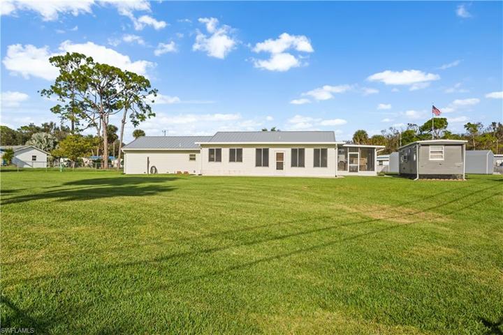 702  Lbj  LN, NORTH FORT MYERS, FL 33917