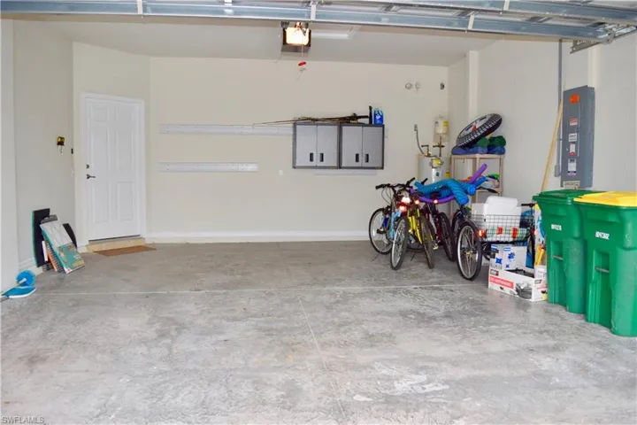 8578 Veronawalk Cir, Naples, Florida 34114
