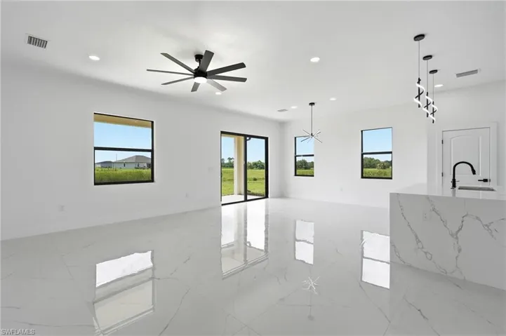 9014 Lawn Ct, Labelle, Florida 33935
