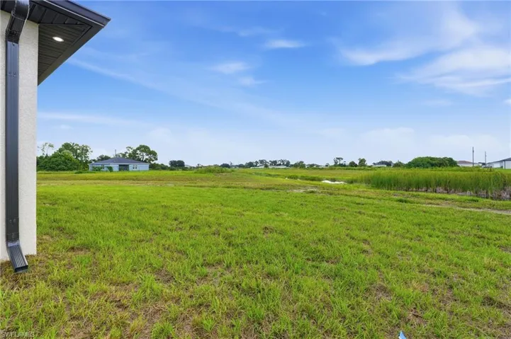 9014 Lawn Ct, Labelle, Florida 33935