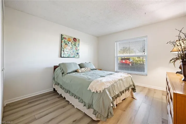 401  Charlemagne  BLVD, Naples, FL 34112