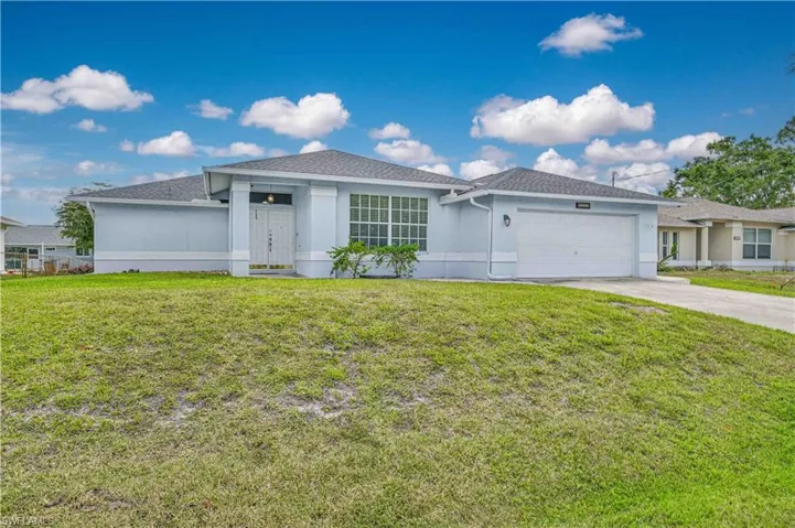 9232 Cypress Dr N, Fort Myers, Florida 33967