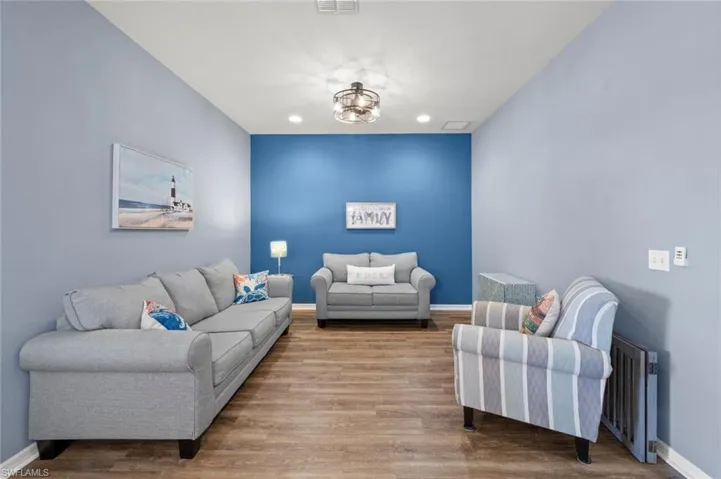 Den/Office/Flex Room