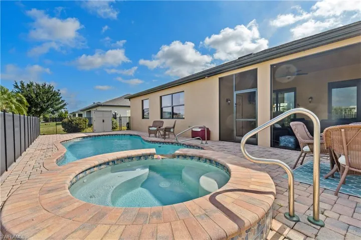Heated POOL & SPA!