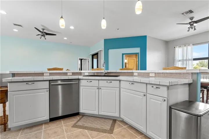 Featuring a HUGE two tier COUNTER TOP with PREP AREA!!!