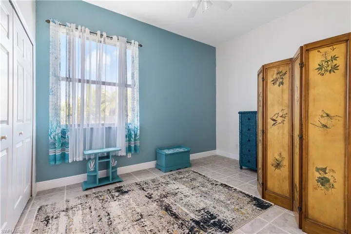 Nice size guest bedroom #1