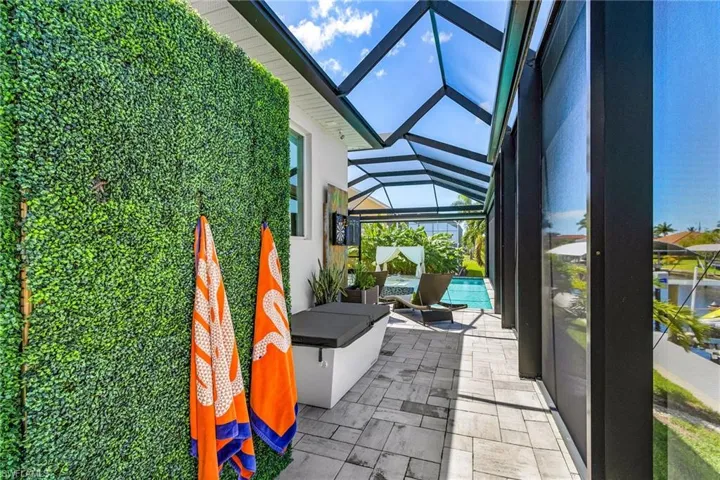 Outdoor Shower with Boxwood Wall creating total privacy