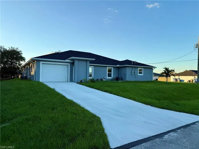 701-703 Gordon Ave S, Lehigh Acres, Florida 33973