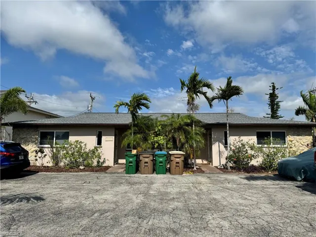 5204  Coronado  PKWY, Cape Coral, FL 33904