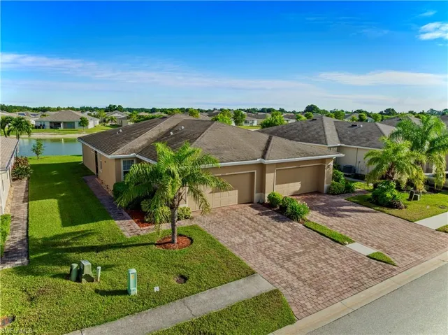 10781 Crossback Ln, Lehigh Acres, Florida 33936